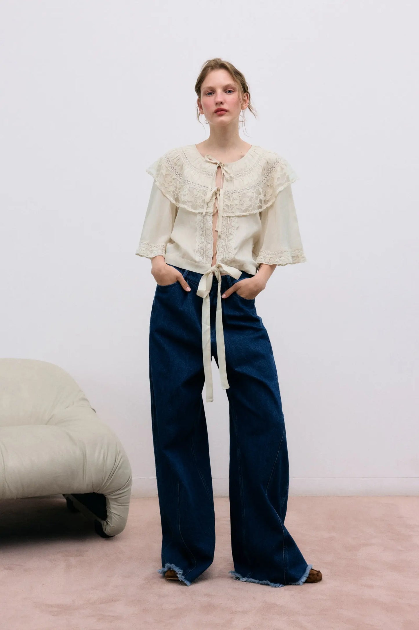 Ammi Woman Blouse Ecru The New Society BEBE Concept