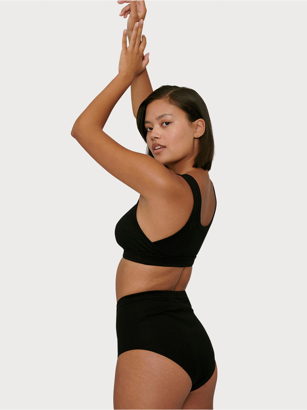 Biustonosz tank top z prążkowanej bawełny organicznej Organic Basics BEBE Concept 