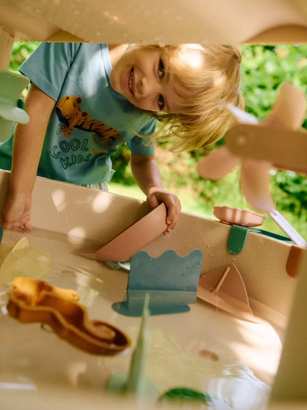 Stolik do zabaw piaskiem i wodą Sepp Activity Table Liewood BEBE Concept 