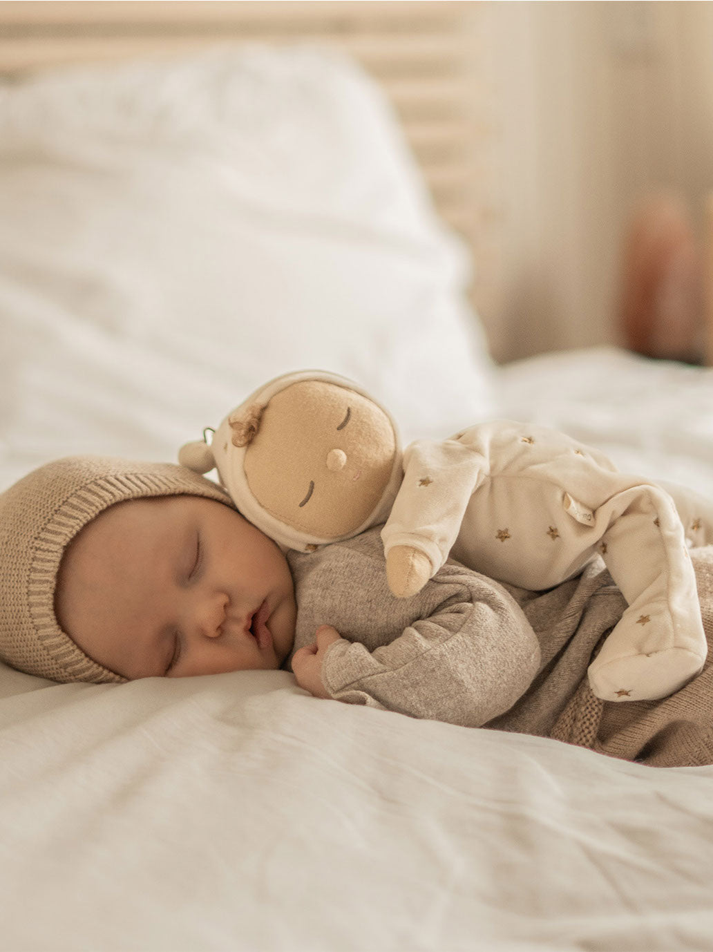 Miękka laleczka z pozytywką Lullaby Dozy Dinkum Olli Ella BEBE Concept 