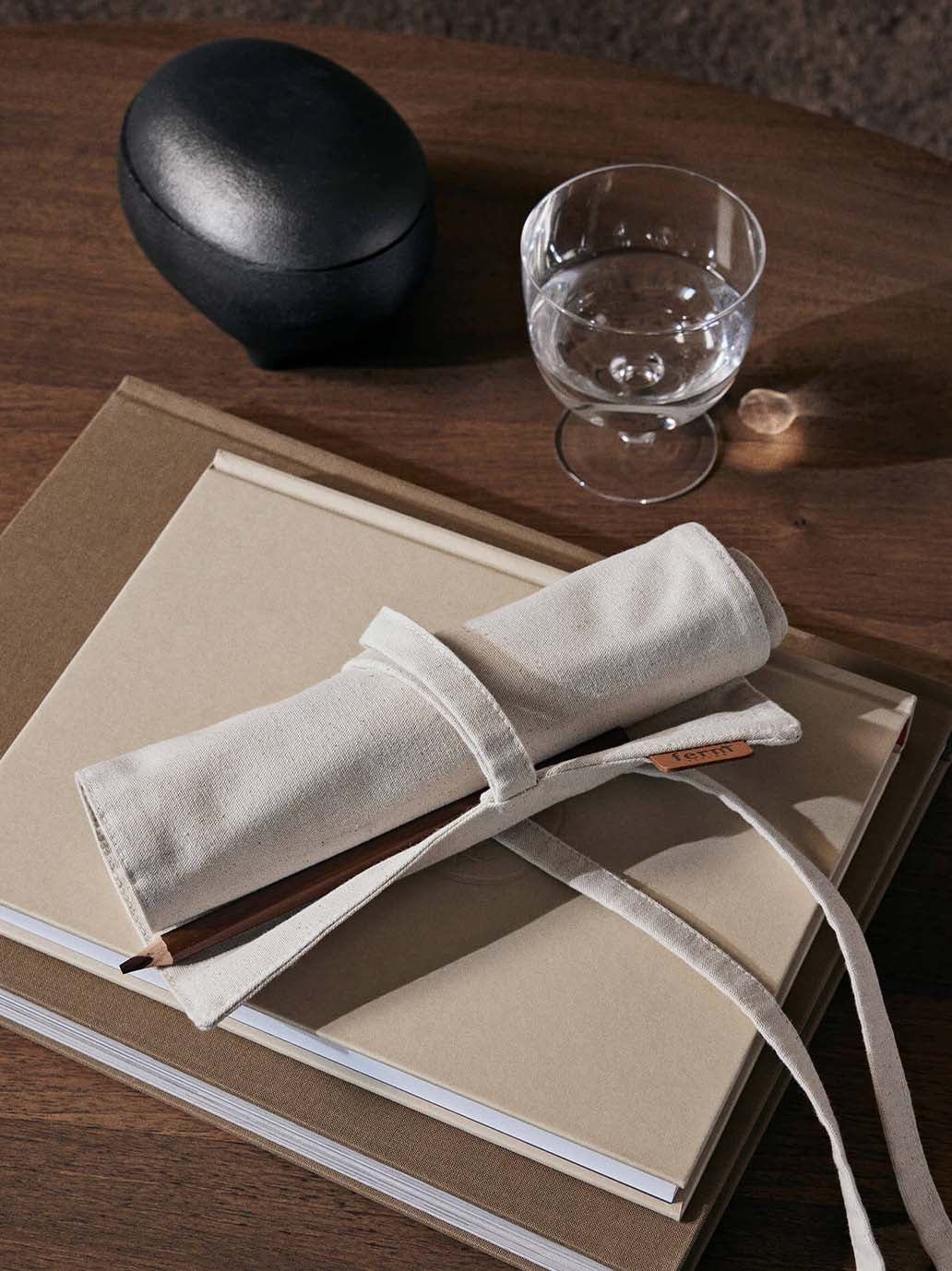 Piórnik Ally Pencil Wrap Ferm Living BEBE Concept 