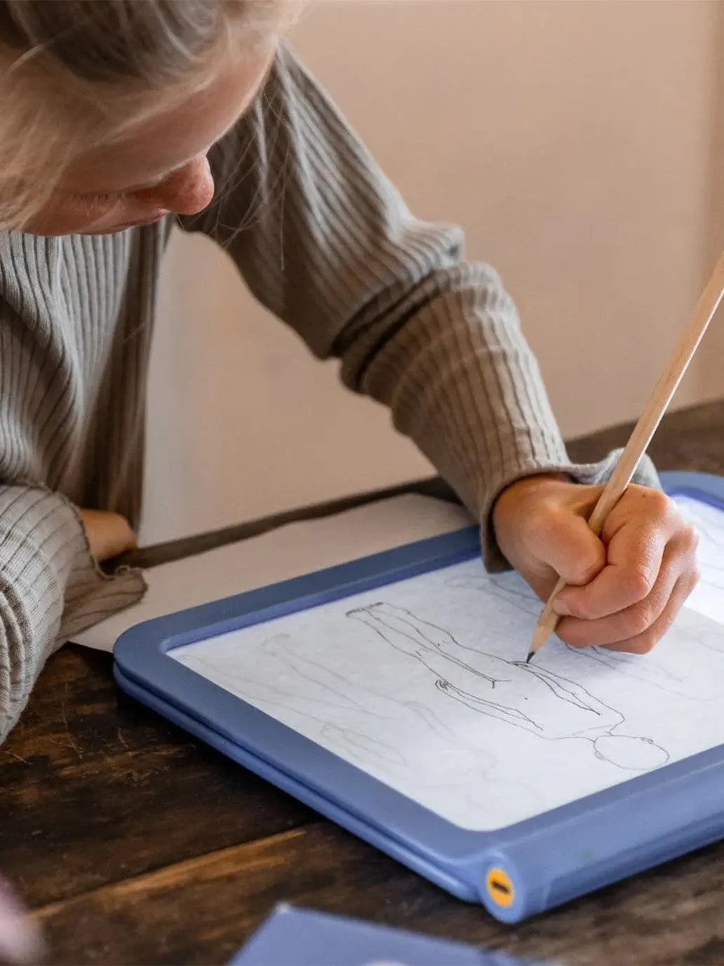 Podświetlany tablet do nauki rysowania Kidywolf BEBE Concept 