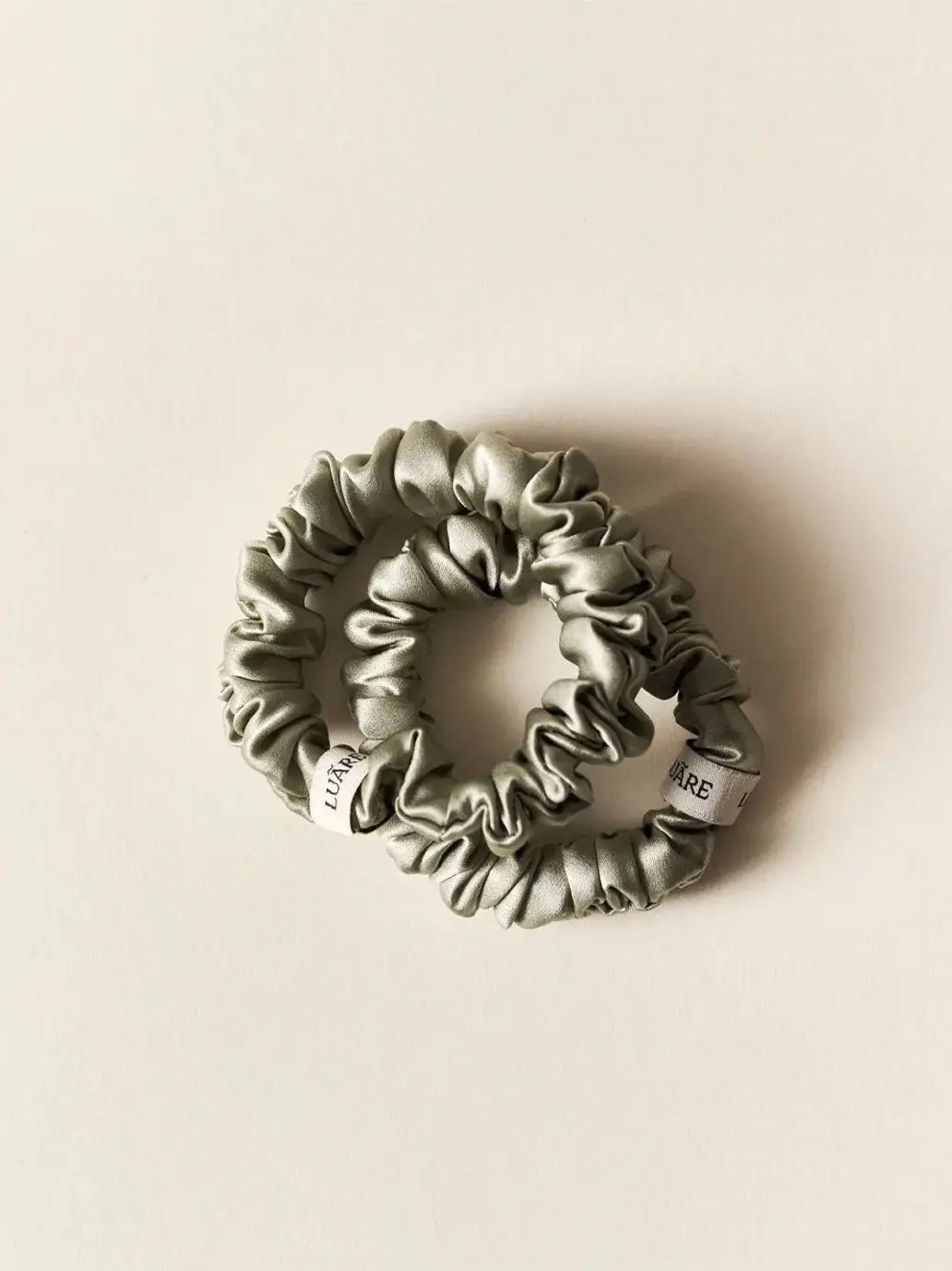 Zestaw jedwabnych gumek do włosów The Mini Scrunchie Luãre BEBE Concept 