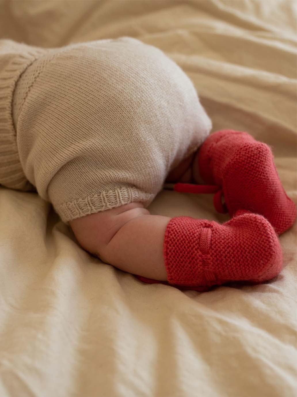 miękkie buciki z wełny merino Hvid BEBE Concept 