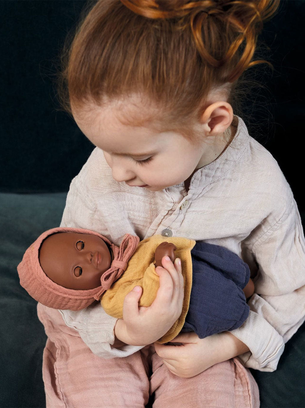 Lalka z ruchomymi powiekami Baby Pomea Djeco BEBE Concept 