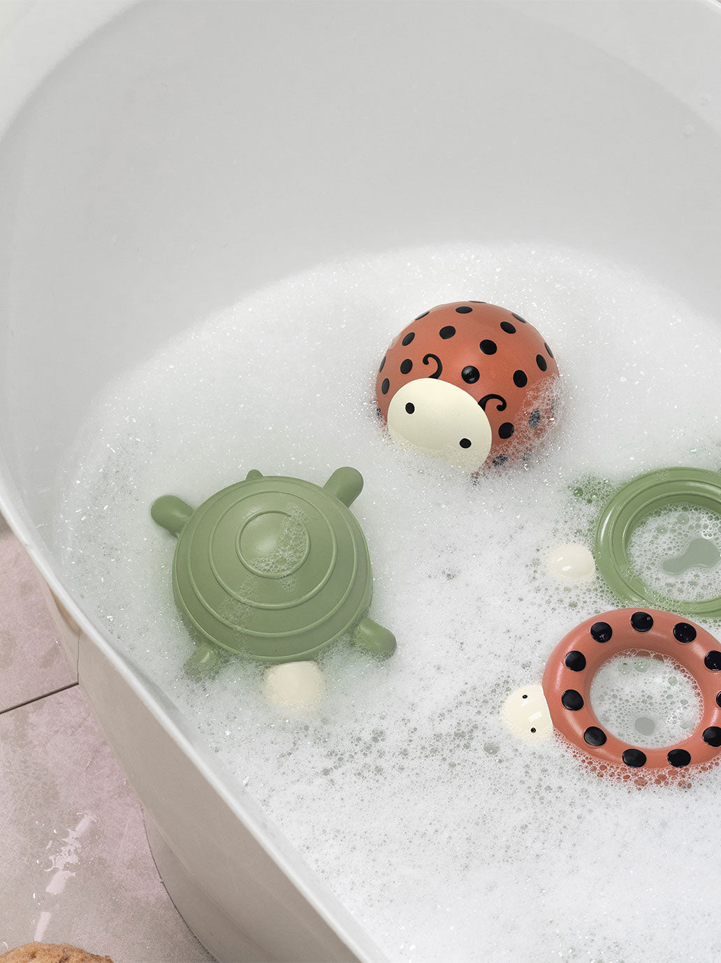 Gumowa piłka do kąpieli Bath Ball Sebra BEBE Concept 