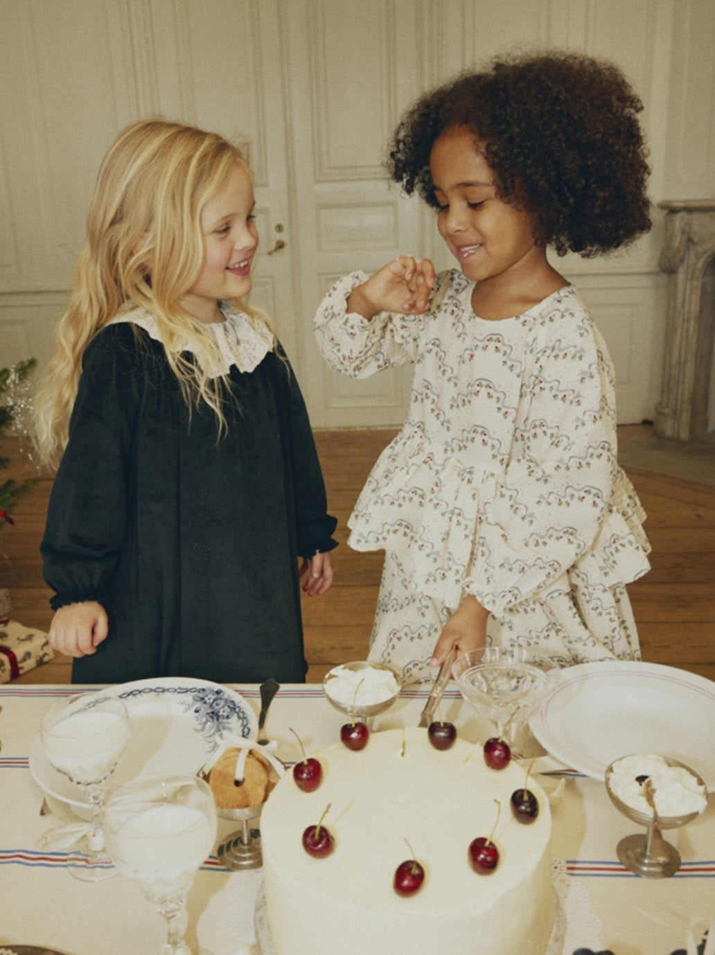 Aksamitna sukienka Venola Dress Konges Slojd BEBE Concept 