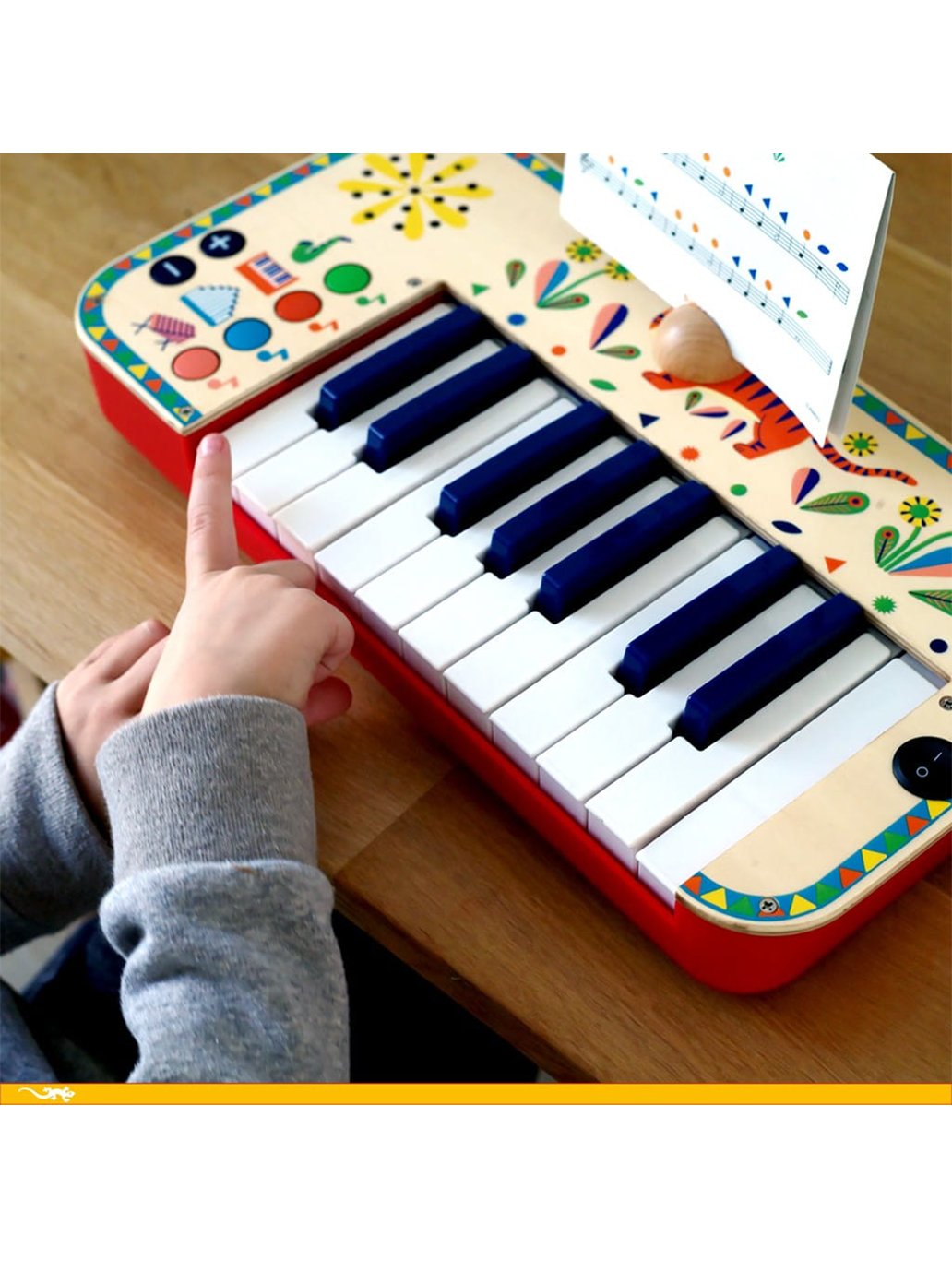 drewniane pianinko syntezator Djeco BEBE Concept 