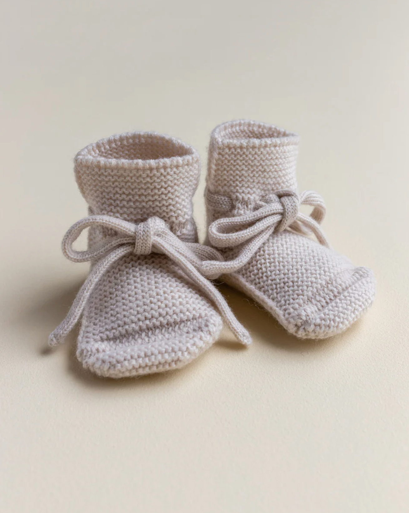 Miękkie buciki z wełny merino Hvid BEBE Concept 