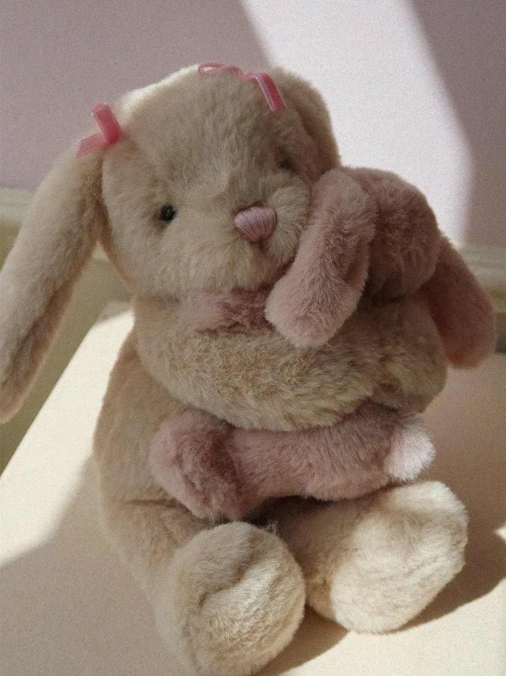 Przytulanka Bunny Hugs Konges Slojd BEBE Concept 