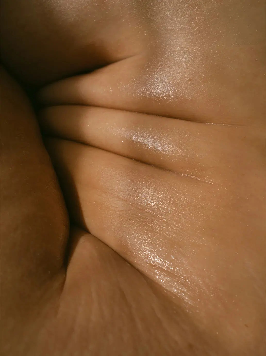 Ujędrniający olejek do ciała przeciw rozstępom Belly Oil Lucy BEBE Concept 