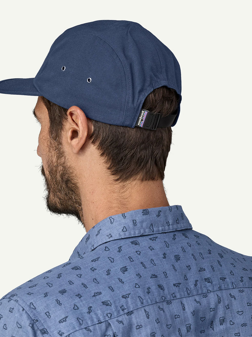 Gorra Maclure con etiqueta P-6