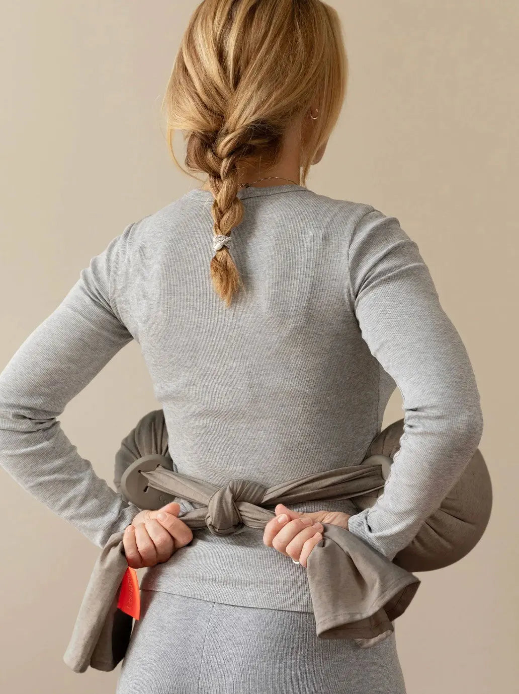 Poduszka do karmienia Nursing Pillow bbhugme BEBE Concept 