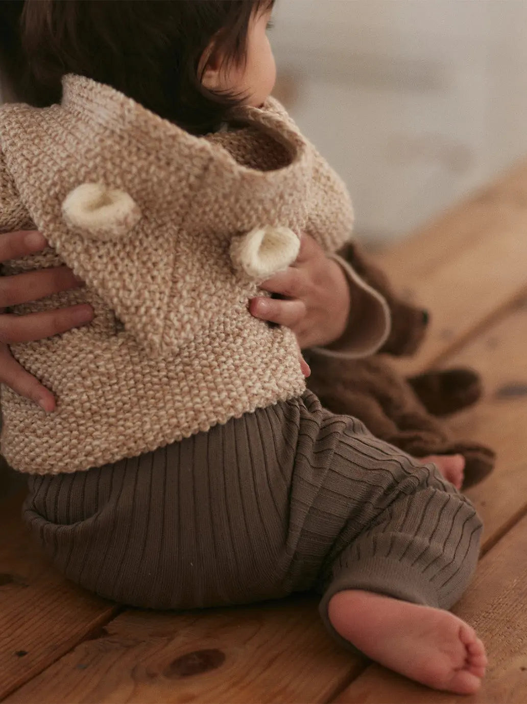 kardigan z wełny merino z uszkami Mille Family BEBE Concept 