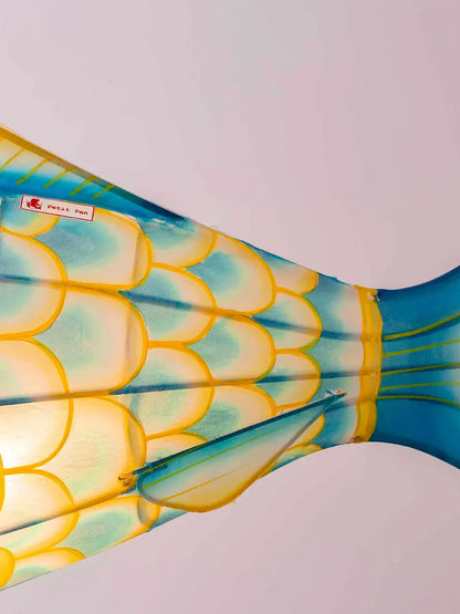 Ręcznie malowany lampion z jedwabiu Small Carp Petit Pan BEBE Concept 
