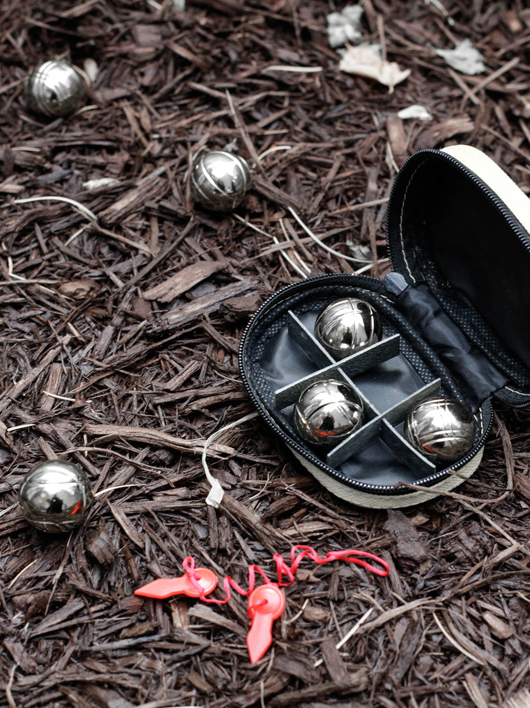 Zestaw do gry w bule Boules Mini Set Kikkerland BEBE Concept 