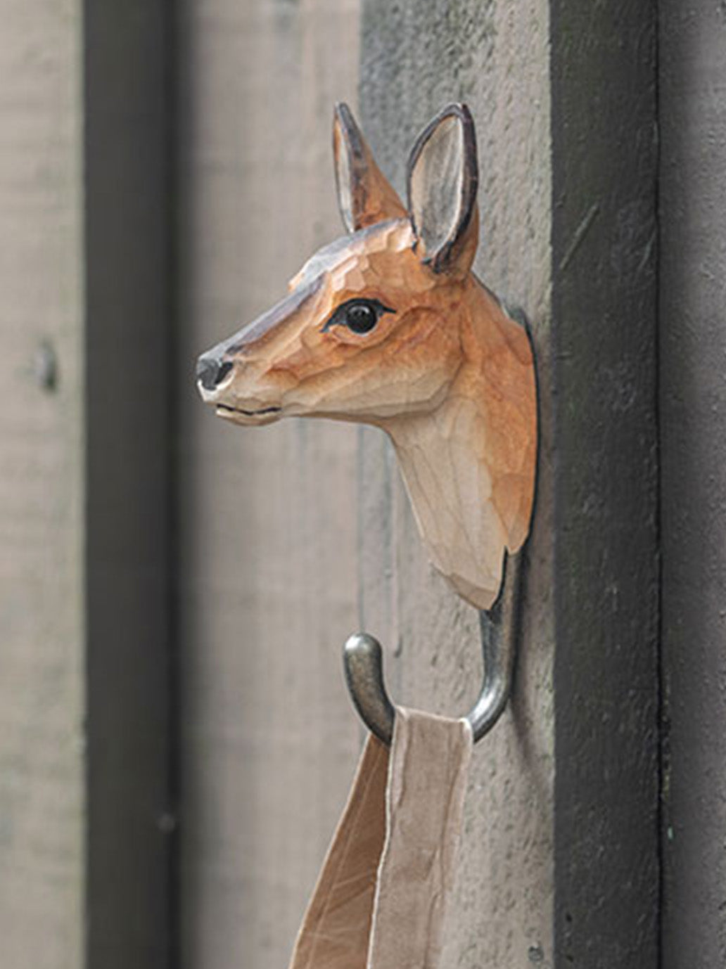 Drewniany haczyk Sarna Wildlife Garden BEBE Concept 