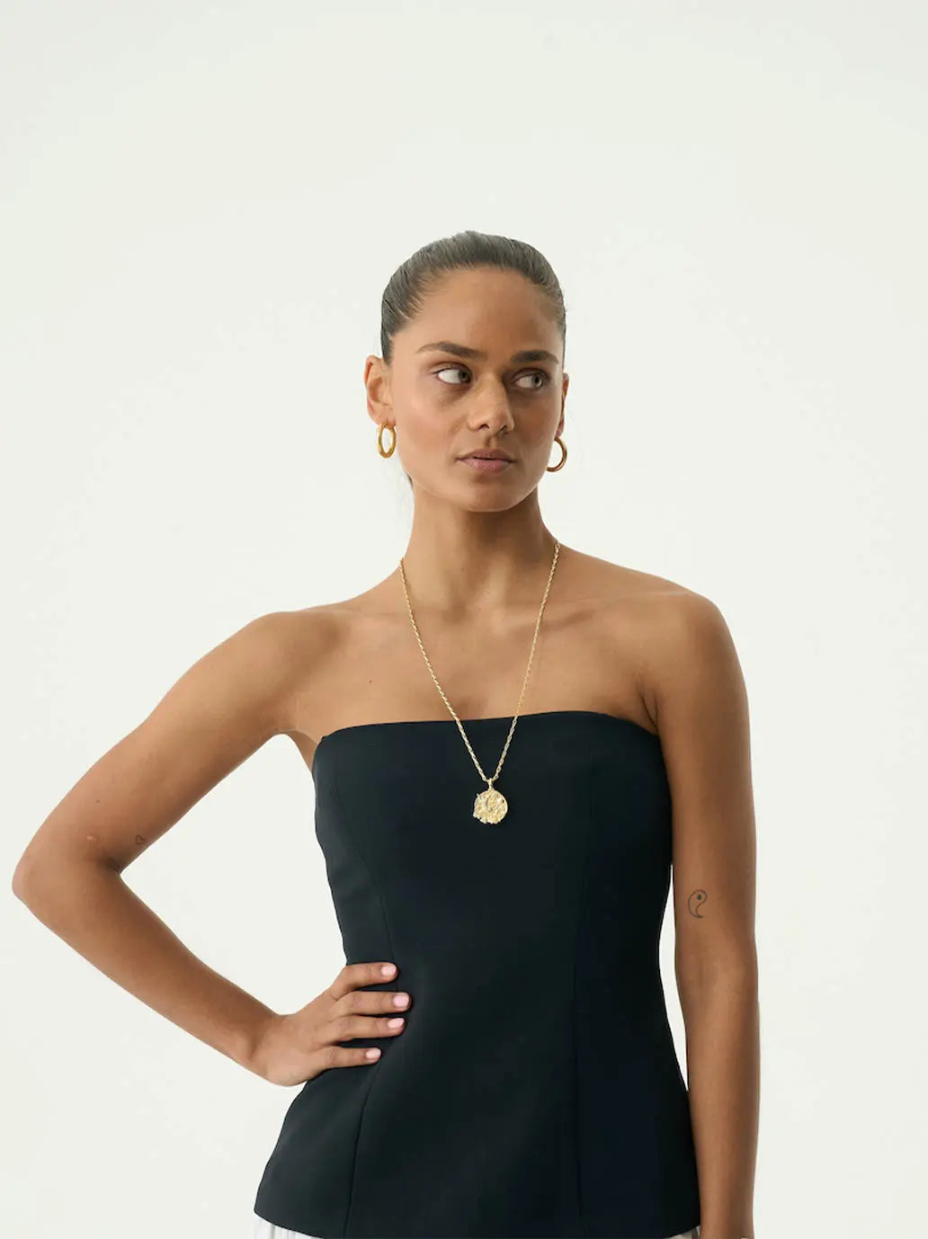 Pozłacany łańcuszek Radiant Plain Necklace Anna + Nina BEBE Concept 