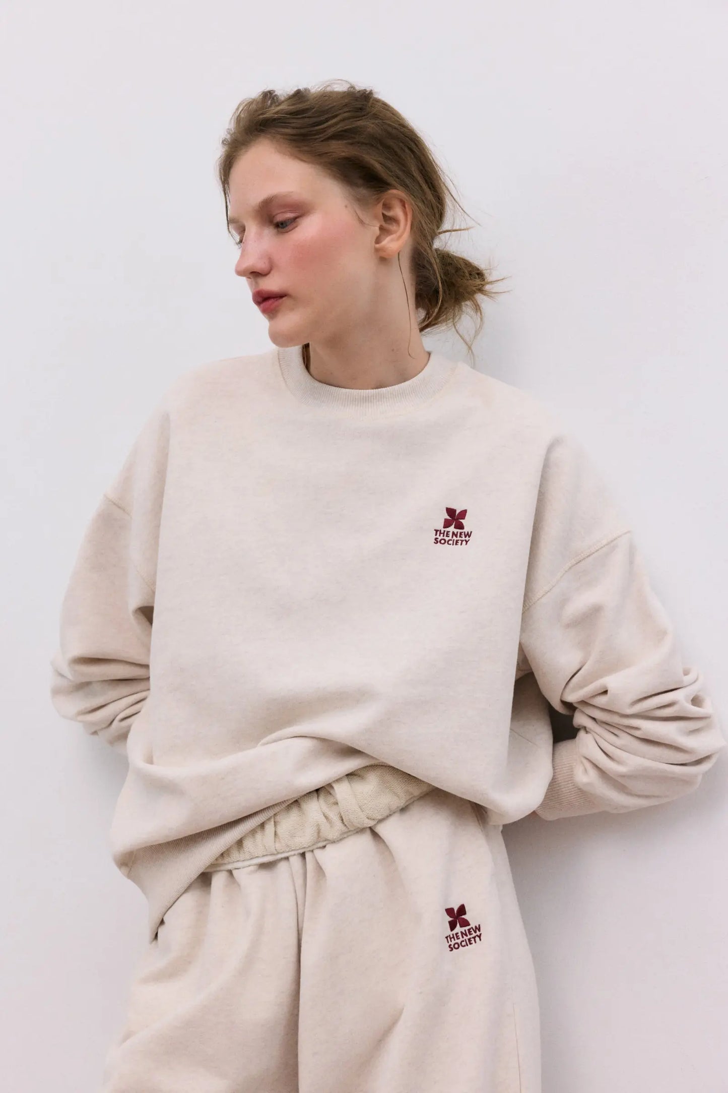 TNS Logo Woman Sweatshirt Group 3 Sand Vigore The New Society BEBE Concept 