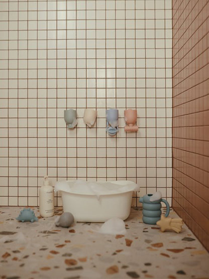 Pour And Play Bath Set